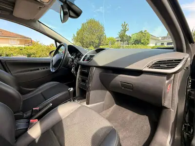 Peugeot 207 SW 1.6 Sport Automatic — Break spacieux, boîte auto, entretien suivi — Miniatur 12