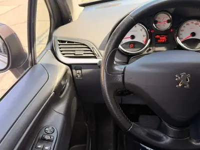Peugeot 207 SW 1.6 Sport Automatic — Break spacieux, boîte auto, entretien suivi — Miniatur 14