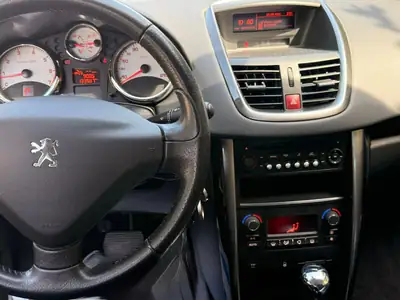 Peugeot 207 SW 1.6 Sport Automatic — Break spacieux, boîte auto, entretien suivi — Miniatur 15