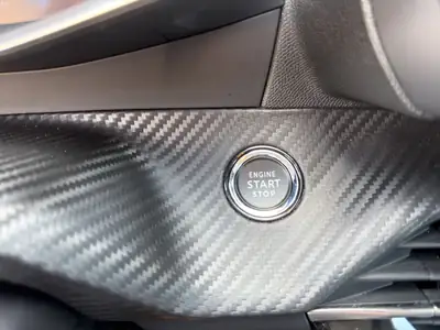 Peugeot 208 1.2 PureTech Allure EAT8 — Citadine dynamique, faible kilométrage et équipée — Thumbnail 25