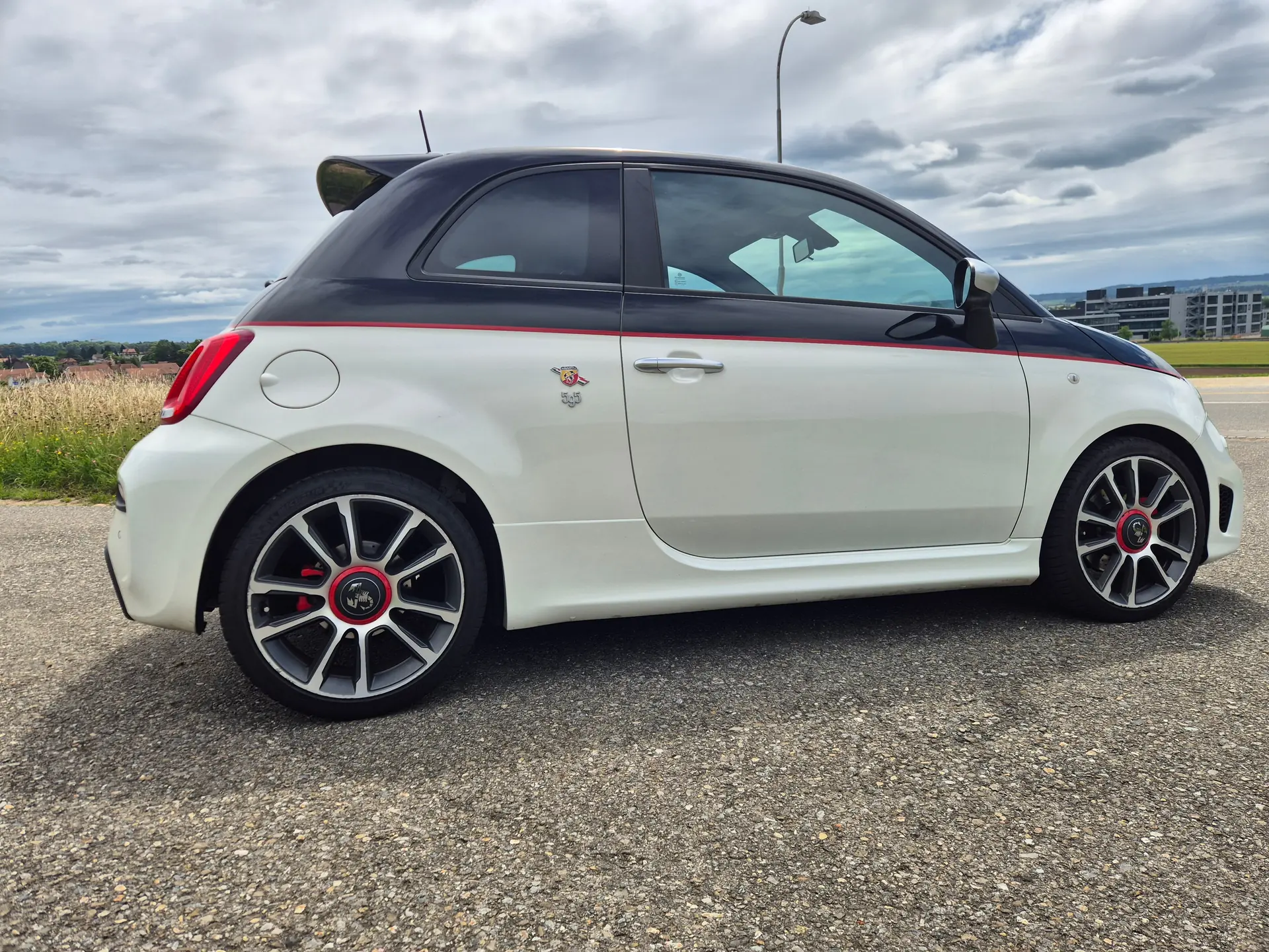 Fiat 595 Abarth 1.4 T-Jet 165 — Citadine sportive turbo, entretien réduit — Außenansicht