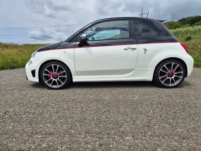 Fiat 595 Abarth 1.4 T-Jet 165 — Citadine sportive turbo, entretien réduit — Innenraum