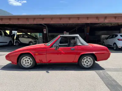 Reliant Scimitar 1600 SS1 — Cabriolet British Cult, trouvaille de garage à faible kilométrage — Miniatura 8