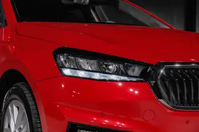 Skoda Fabia 1.0 TSI Top Selection — Citadine dynamique, garantie 5 ans, 8200 km seulement — Miniature 26