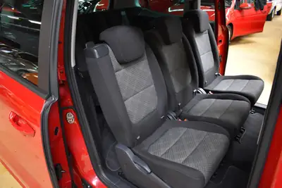 VW Sharan 2.0 TDI — Monospace familial 7 places, diesel économique et bien équipé — Miniatur 13