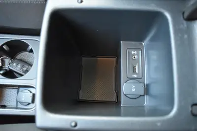 VW Sharan 2.0 TDI — Monospace familial 7 places, diesel économique et bien équipé — Miniatur 28