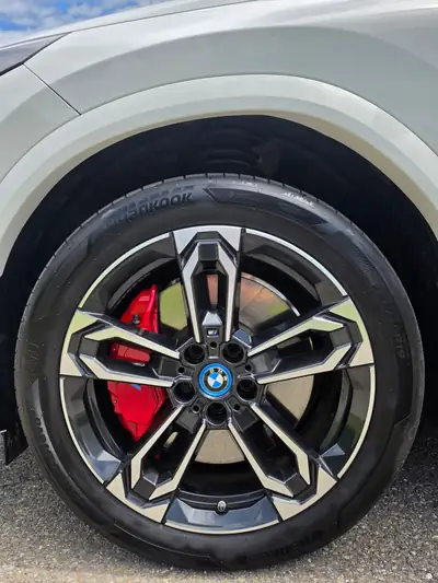 BMW iX2 30 xDrive M-Sport Pro — SUV électrique performant, 10'990 km seulement — Miniatur 17