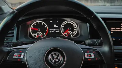 VW Polo 1.0 TSI — Citadine dynamique, seulement 38 000 km, sans accident — tableau de bord