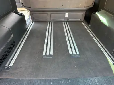 VW T5 2.0 TDI 180 CL Edition 25 DSG — Monospace 7 places, diesel performant, sans sinistre — cruscotto