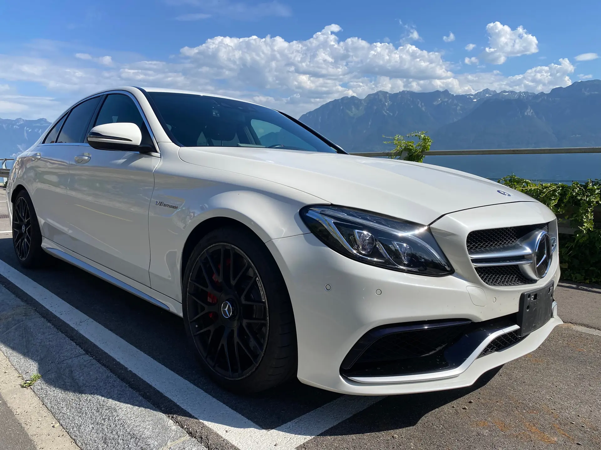 Mercedes-Benz C 63 S AMG — Performance légendaire, 67 500 km, intérieur bicolore — Außenansicht