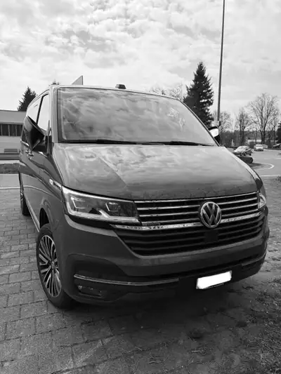 VW T6.1 2.0 TDI 204 DSG — Minibus 7 places, moteur performant, kilométrage maîtrisé — Miniature 7