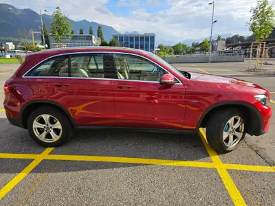 Mercedes-Benz GLC 350 e Off-Road — Hybride rechargeable, 42'270 km seulement — vista posteriore