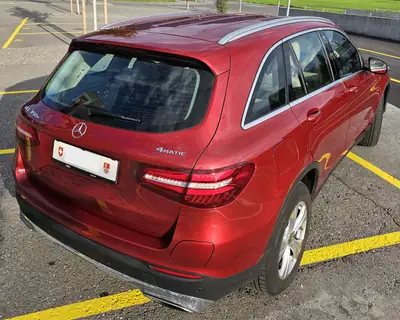 Mercedes-Benz GLC 350 e Off-Road — Hybride rechargeable, 42'270 km seulement — Miniatura 7