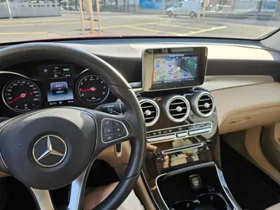 Mercedes-Benz GLC 350 e Off-Road — Hybride rechargeable, 42'270 km seulement — Miniatura 10