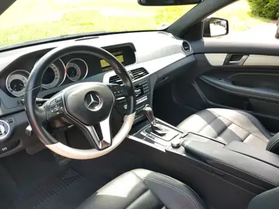 Mercedes-Benz C 180 Coupé — Élégance sportive et fiabilité allemande à prix malin — interior
