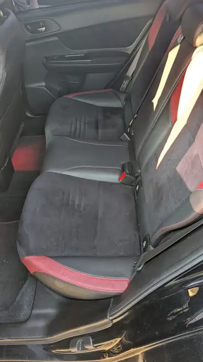 Subaru WRX STI 2014 — Berline sportive 300 ch, tout-terrain, révisée et garantie — Thumbnail 10