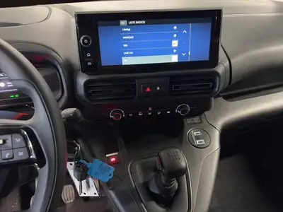 Opel Combo Cargo 1.5 Diesel — Utilitaire compact efficace, quasi neuf — Detail