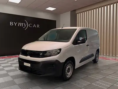 Opel Combo Cargo 1.5 Start/Stop — Utilitaire compact diesel, 2 000 km seulement — vue extérieure