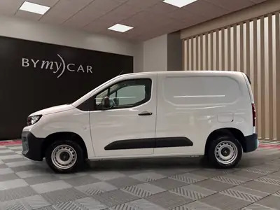 Opel Combo Cargo 1.5 Start/Stop — Utilitaire compact diesel, 2 000 km seulement — intérieur