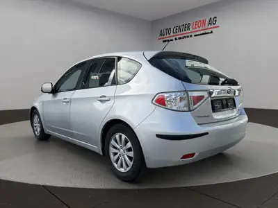 Subaru Impreza 1.5R Swiss — Berline polyvalente 4x4, climat et sièges chauffants — Innenraum