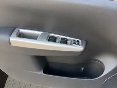 Subaru Impreza 1.5R Swiss — Berline polyvalente 4x4, climat et sièges chauffants — Miniatur 12