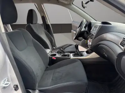 Subaru Impreza 1.5R Swiss — Berline polyvalente 4x4, climat et sièges chauffants — Miniatur 17