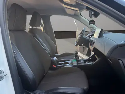 DS 3 Crossback 1.2 PureTech Bastille 2022 — Citadin urbain chic, sans accident — Thumbnail 17