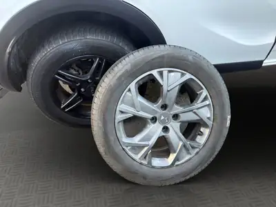 DS 3 Crossback 1.2 PureTech Bastille 2022 — Citadin urbain chic, sans accident — Thumbnail 20