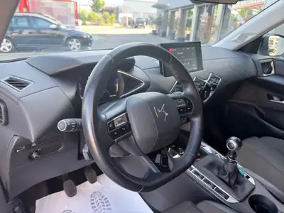 DS 3 Crossback 1.2 PureTech Bastille 2022 — Citadin urbain chic, sans accident — Thumbnail 23
