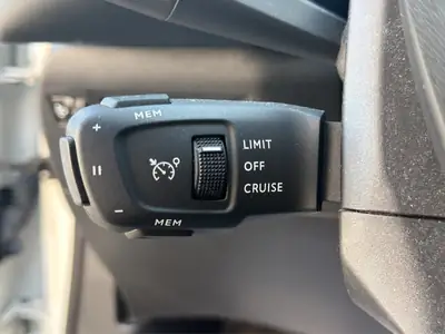 DS 3 Crossback 1.2 PureTech Bastille 2022 — Citadin urbain chic, sans accident — Thumbnail 25