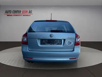 Skoda Octavia Combi 1.4 TSI — Break polyvalent, moteur turbo performant, 119'000 km — dashboard