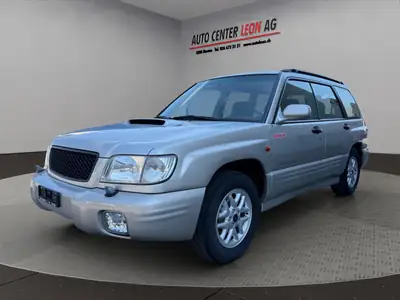 Subaru Forester 2.0 Turbo Club — SUV fiable tout-terrain, boîte auto, sans sinistre — side view