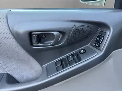 Subaru Forester 2.0 Turbo Club — SUV fiable tout-terrain, boîte auto, sans sinistre — Thumbnail 12