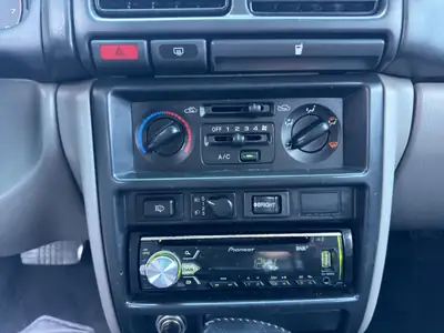 Subaru Forester 2.0 Turbo Club — SUV fiable tout-terrain, boîte auto, sans sinistre — Thumbnail 15