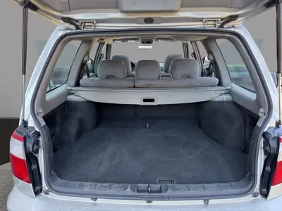 Subaru Forester 2.0 Turbo Club — SUV fiable tout-terrain, boîte auto, sans sinistre — Thumbnail 19
