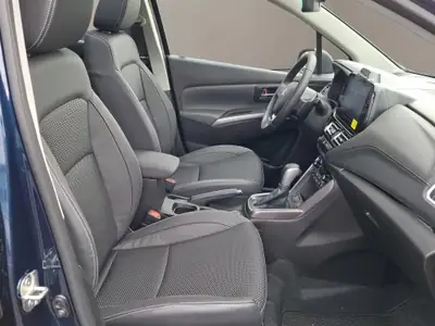 Suzuki S-Cross 1.4T Sakura Top Hybrid 4x4 — SUV compact écologique, finition premium — Thumbnail 9