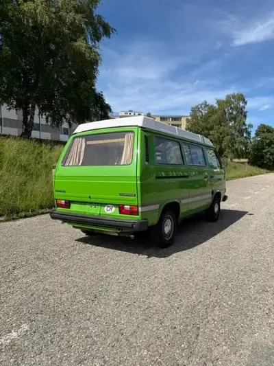 VW T3 Typ 2 T25 Westfalia Joker — Le camping-car vintage authentique des années 80 — Heckansicht