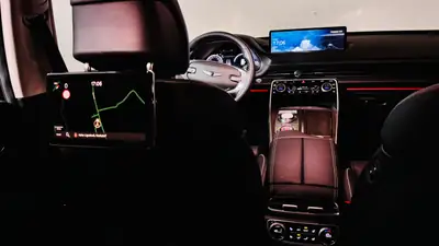 Genesis GV80 3.0D Luxus Plus — SUV premium 6 places, diesel performant, garantie usine — Miniature 11