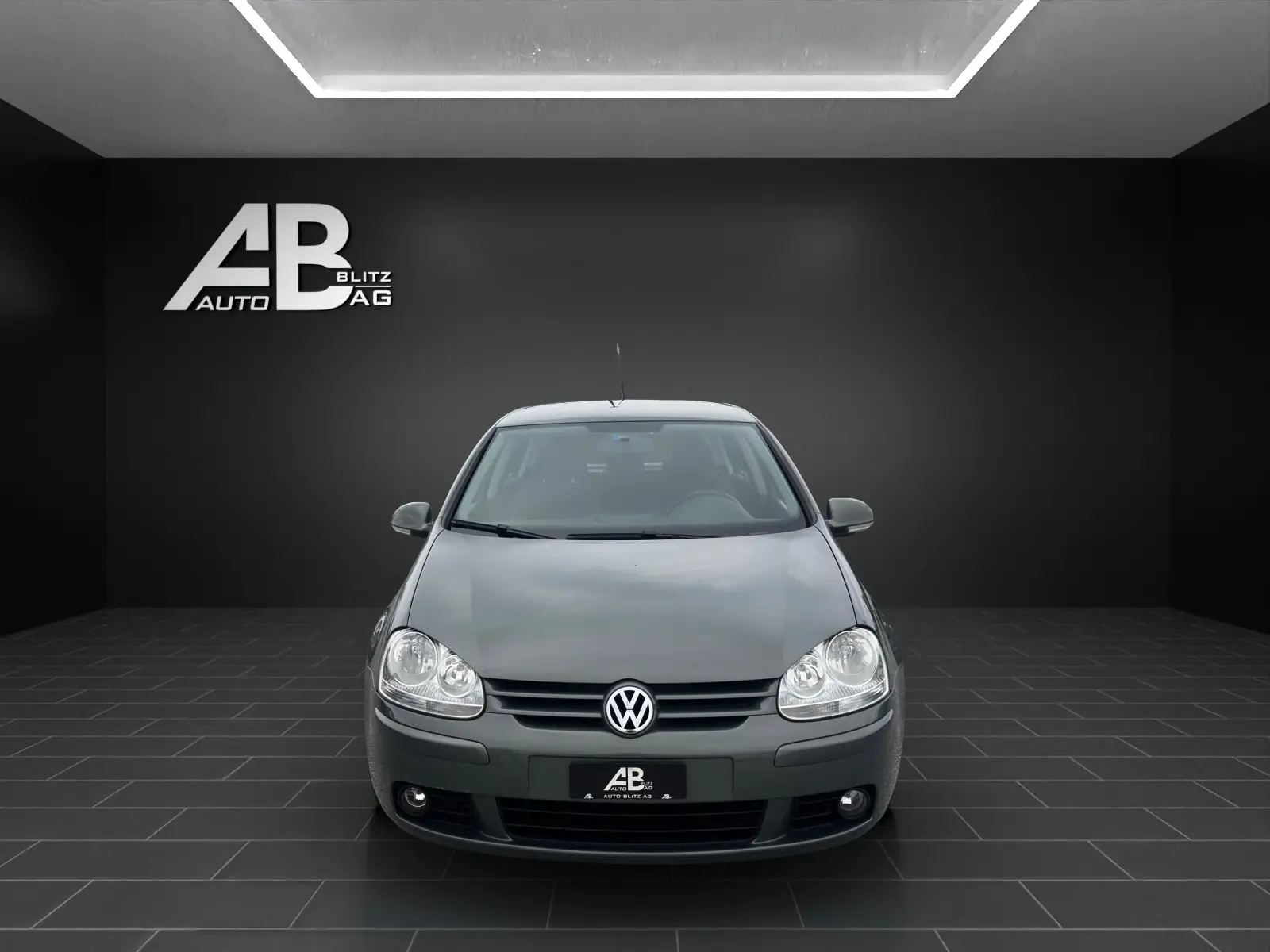 Volkswagen Golf 1.4 TSI Leader — Compacte fiable, 140 ch dynamiques