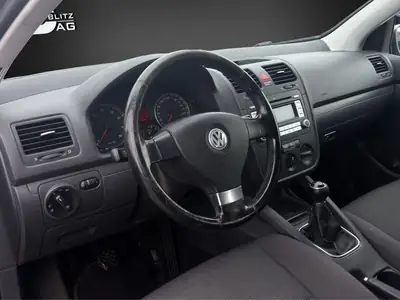 Volkswagen Golf 1.4 TSI Leader — Compacte fiable, 140 ch dynamiques — Miniature 8