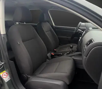 Volkswagen Golf 1.4 TSI Leader — Compacte fiable, 140 ch dynamiques — Miniature 9