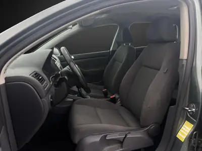 Volkswagen Golf 1.4 TSI Leader — Compacte fiable, 140 ch dynamiques — Miniature 7
