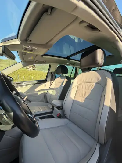 VW Tiguan 1.5 TSI Comfortline — SUV familial très bien équipé, toit panoramique, 104 500 km — interni