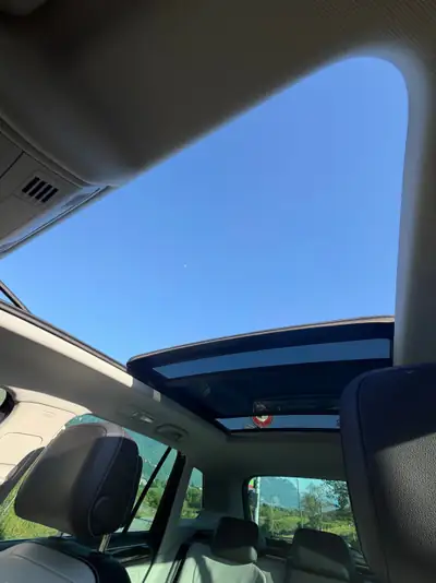 VW Tiguan 1.5 TSI Comfortline — SUV familial très bien équipé, toit panoramique, 104 500 km — Miniatura 10
