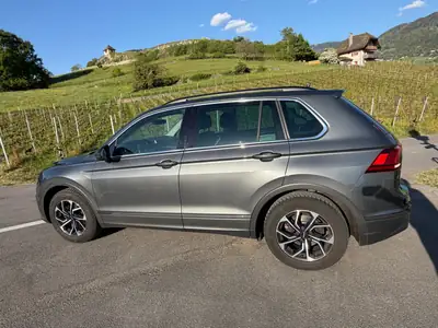 VW Tiguan 1.5 TSI Comfortline — SUV familial très bien équipé, toit panoramique, 104 500 km — Miniatura 19