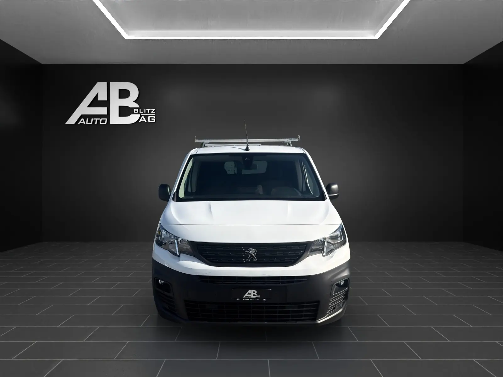 Peugeot Partner 1.5 Blue HDi — Utilitaire premium révisé, 57'000 km seulement