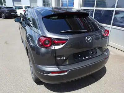 Mazda MX-30 e-Skyactiv Revolution — SUV électrique compact, 60'000 km seulement — côté