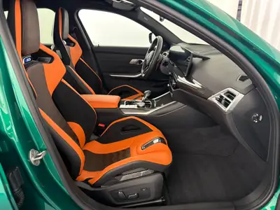 BMW M3 Competition M xDrive 2025 — Berline haute performance, 5 800 km seulement — Miniatur 11
