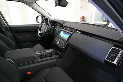 Land Rover Discovery 2.0 SD4 SE — SUV 7 places, attelage 3.5T et caméra 360° — Miniature 17