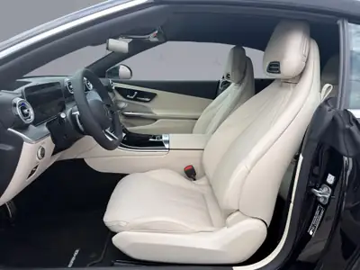 Mercedes-Benz CLE 450 AMG Line 4matic Cabriolet — Élégance décapotable et performance hybride — Miniature 9
